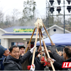 视频丨“糍”旧迎新 民俗赋能 华容第九届“糍粑节”精彩纷呈