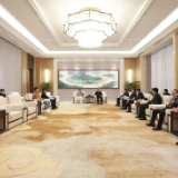 谢卫江会见极兔速递创业合伙人蒋正振一行