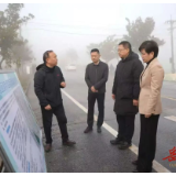 谢卫江在君山区调研经济社会发展情况