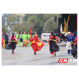 新春走基层·小镇顶流｜锣鼓一响 竹马登场 年味在非遗薪火里流淌