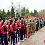 岳阳市举行“追寻·2026清明祭英烈暨缅怀人民英雄张超”仪式