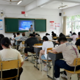 岳阳职院：304名医学本土化人才迎毕业考