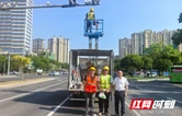 战高温保进度 送清凉鼓干劲 中国联通华容县分公司慰问一线建设者