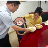 高温与惊险交织的归途:湖南高速“路灯”照亮千里返乡路