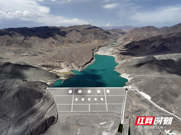 新疆大河沿水库工程 世界已建防渗墙最深的水库工程，获得湖南省科技进步奖二等奖.jpg