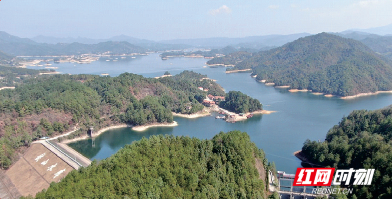 铁山水库大坝 黏土斜墙砂壳坝型，获国家优秀设计金质奖.png