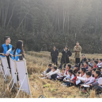 平江县： 把课堂搬进稻田，让理念扎根心田