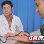 长沙市第四医院龚浩：行医三十余载 仁心救人“心”