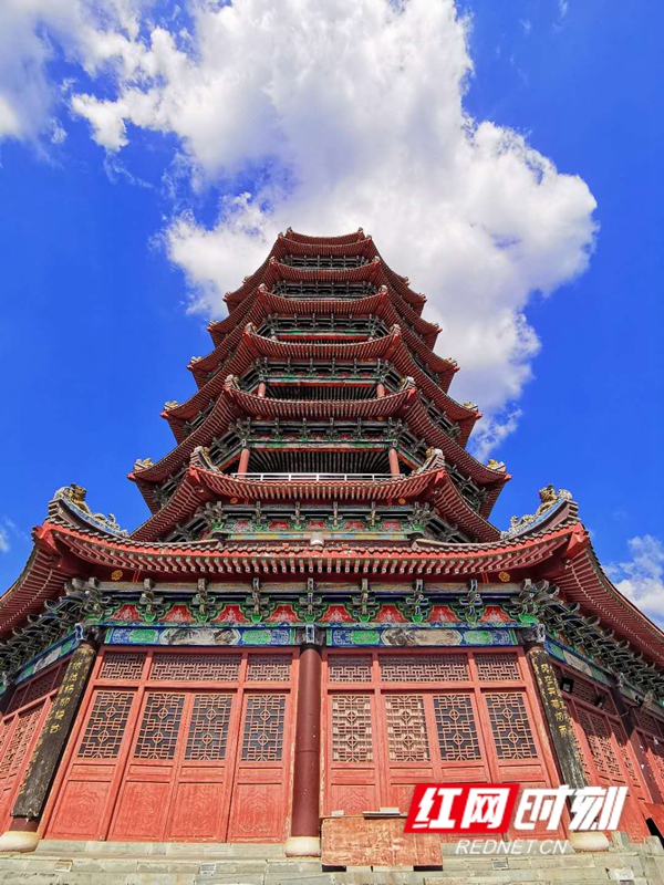 红网时刻怀化8月4日讯（记者 彭渊林）经历了7月的暴雨，8月伊始，怀化就开启了蓝天白云持续“霸屏”的模式。