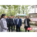 将党的基层组织“触角”延伸至无物管小区每家每户 鹤城区无物管小区楼栋飘起“红旗帜”