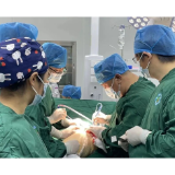 芷江康雅医院成功完成高难度左侧全髋关节置换术