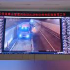货车隧道内起火,高速公路部门秒级响应予以扑灭