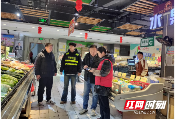靖州：开展食品安全检查 守护新春舌尖安全