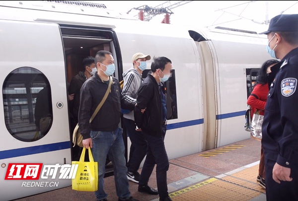 微信图片_20200327112538_副本.jpg