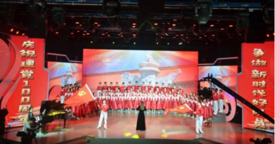 怀化市宏宇中学代表队《明天会更好》《在灿烂阳光下》。