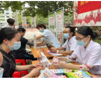 新晃：“委员活动日”爱心义诊暖民心