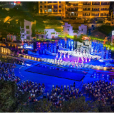 音乐为媒、古城作席，湖南洪江区开启“超级大舞台”音浪盛宴