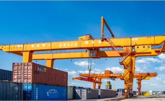 组图丨湖南怀化国际陆港货物运输繁忙