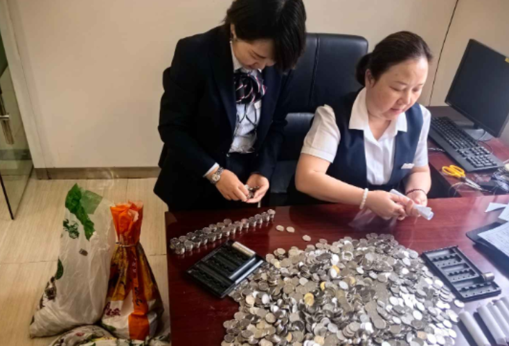 工行芷江支行：开启“暖心通道”打通现金服务“最后一公里”