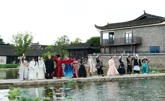 中方县：“海外网红逛湖南” 走进荆坪古村