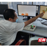 国庆旅客量倍增,火车站安检员如何练就火眼金睛?