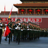 领航定向 破浪前行——从中央财经委会议看以习近平同志为核心的党中央引领“十三五”经济社会发展