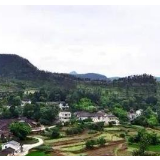 绿水青山“金饭碗”，好山好水好生活——旅游扶贫新探索引领群众走上致富路