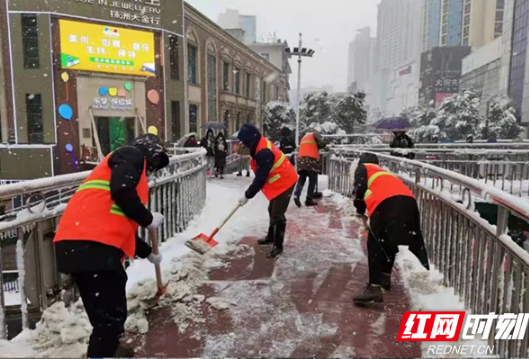 这两天，全省住建人都在打“雪仗”