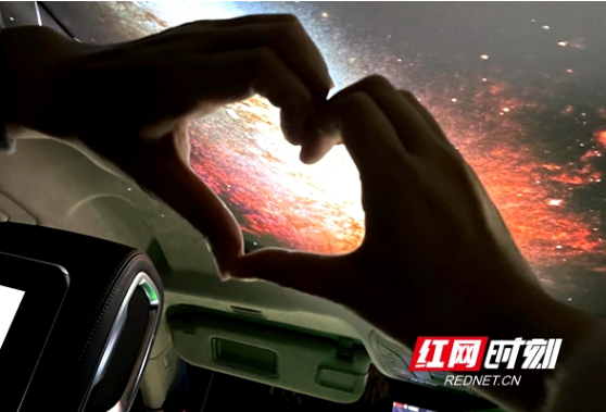 智行环保  湖南湘江新区Robotaxi开启“赏星专车”模式
