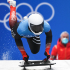 海报｜创造历史 闫文港斩获男子钢架雪车铜牌