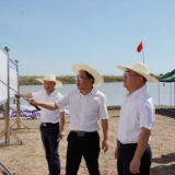 朱国贤:坚决打赢农业抗旱攻坚战 确保完成全年粮食生产目标任务