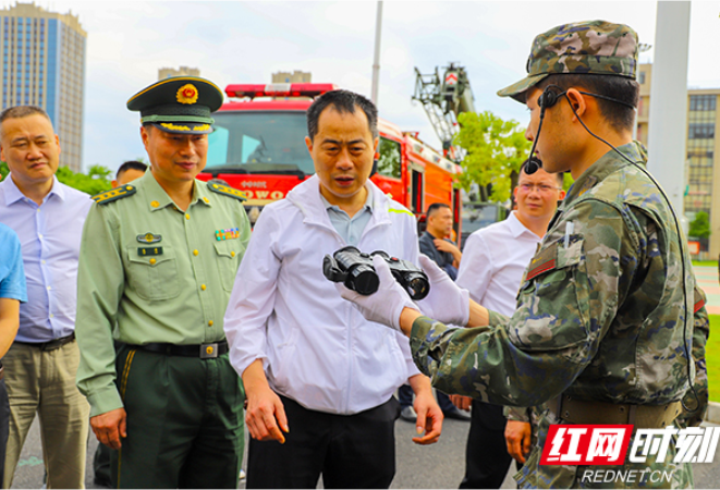 展示形象促进交流 军地有关单位到武警常德支队参观见学