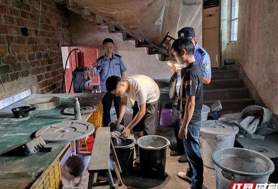 打好安全生产翻身仗丨租偏僻老宅非法生产烟花，抓！