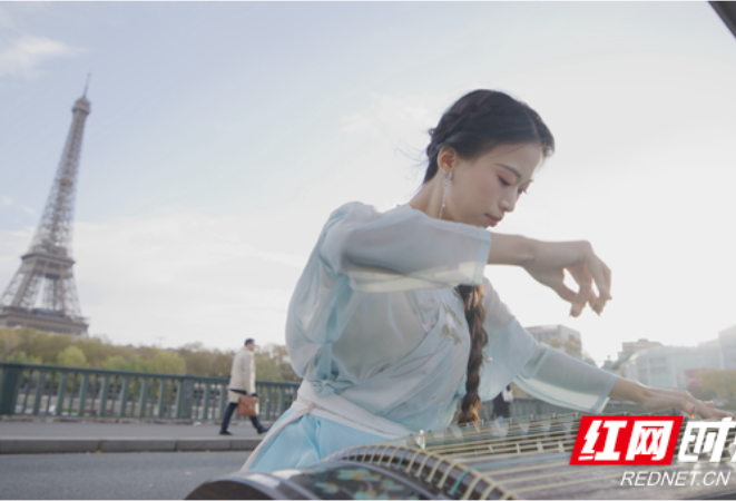 湖南古筝姑娘：一曲《浏阳河》惊艳塞纳河