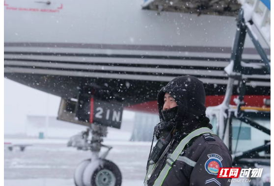 迎寒而上，湖南机场全力应对低温雨雪冰冻天气