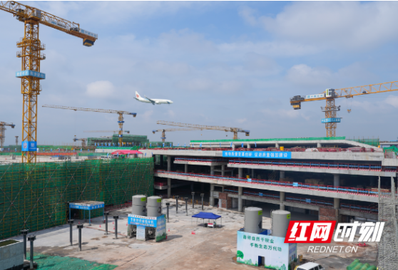 长沙机场改扩建工程综合交通枢纽主体结构工程全面完工