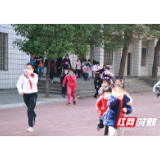 邵阳县千余名师生齐上消防课