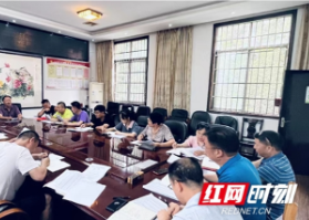 隆回二中：党支部建在“年级组” 以党建推动教育高质量发展