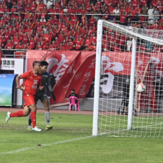 破“蛋”之战：队长肖涵补时救主 怀化队绝平揽入历史性一分