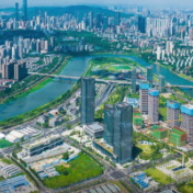 总书记关切事·两会回访记 | 春到马栏山 文化和科技“双向奔赴”