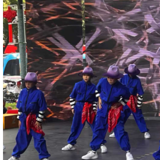 湖南省街舞公开赛株洲湘潭站精彩上演  近400名青少年舞者同台竞技