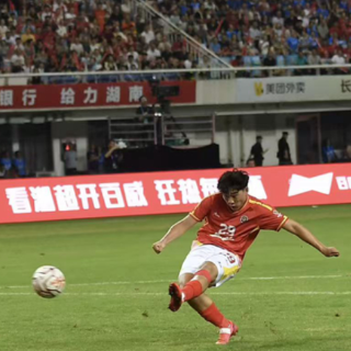 组图丨2026湘超联赛首粒进球！开场4分钟，长沙队李悦宁抽射破门