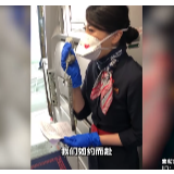 空姐流泪播报接支援湖北医护回家：我们来接你们回去了！