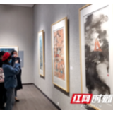 寻找美术的灵魂之家  “诗与远方”周艺文美术作品展举办