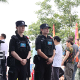 组图｜衡阳：“群龙”竞渡湘江，鼓声与警笛共鸣