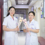 组图｜衡阳：鲜花迎医者 情暖医师节