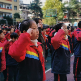 冷水江：文明行为从娃娃抓起  文明礼仪进千家万户