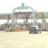 双峰公安交警加强疏导保畅 确保春运期间道路安全畅通
