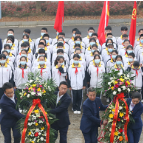 清明祭扫  缅怀英烈——娄底市第三中学开展清明祭扫活动