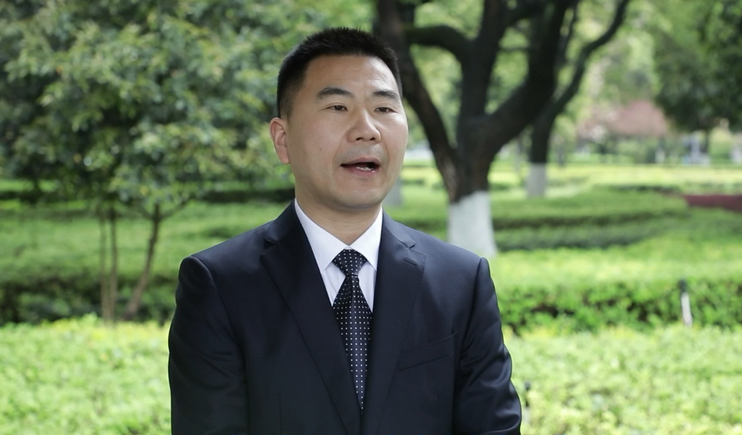 营商环境大家谈曾晚生让企业和群众在娄底办事不难安心创业